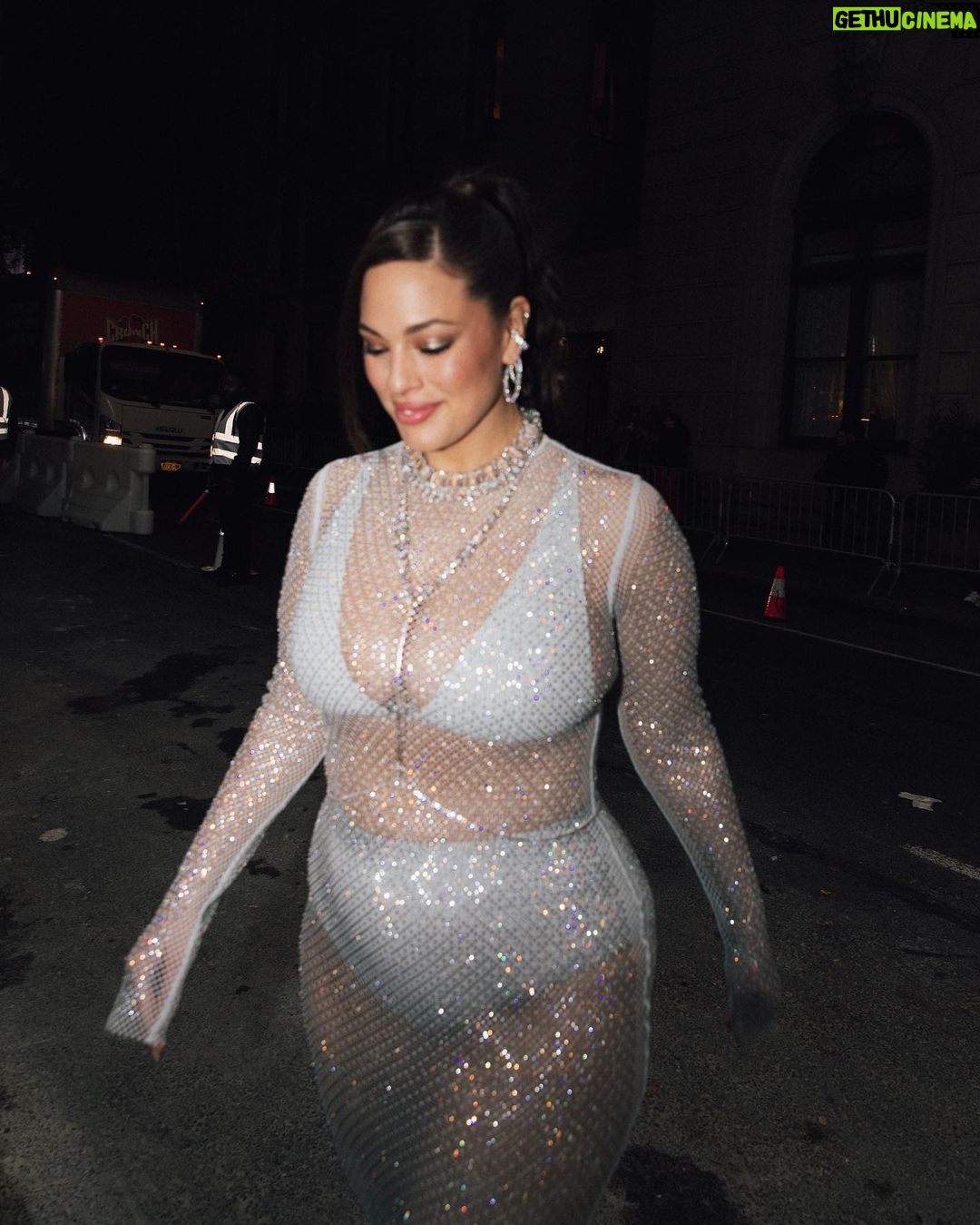 Ashley Graham Instagram - I'd rather be... shiny!! ✨ #Swarovskixskims #Swarovski @swarovski @skims