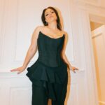Ashley Graham Instagram - still dreaming about the floating fabric from @muglerofficial 💭