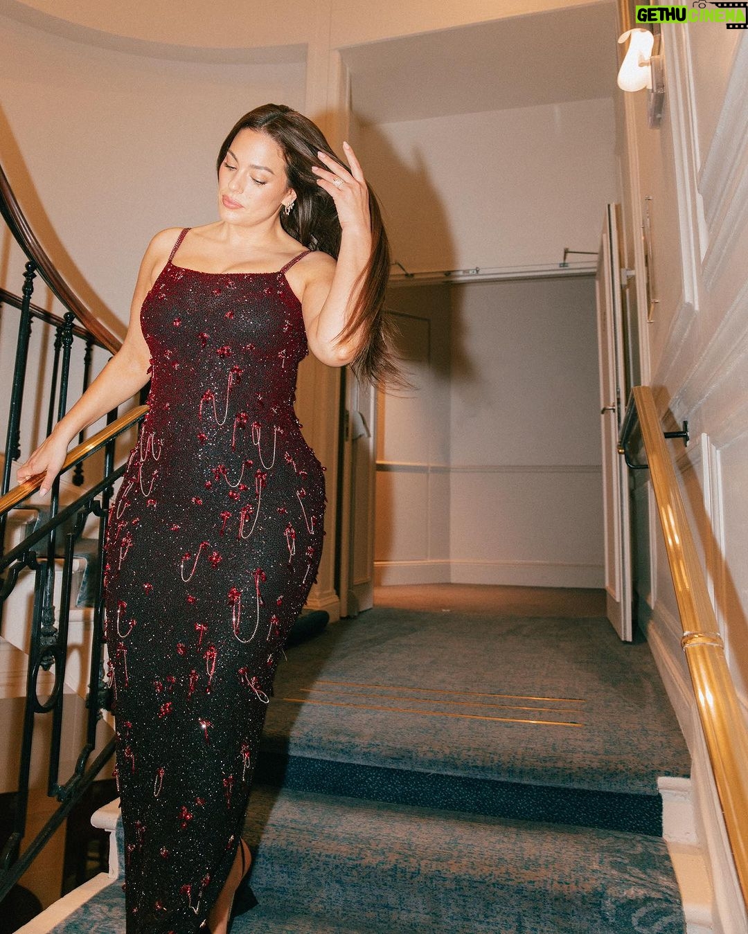 Ashley Graham Instagram - A little commotion for the dress 💃🏻custom @cliopeppiatt