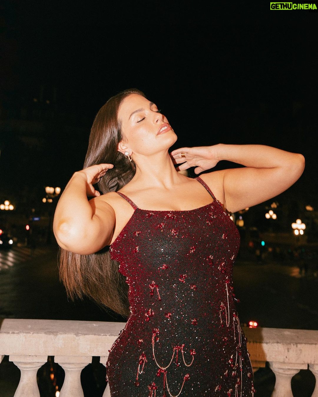 Ashley Graham Instagram - A little commotion for the dress 💃🏻custom @cliopeppiatt