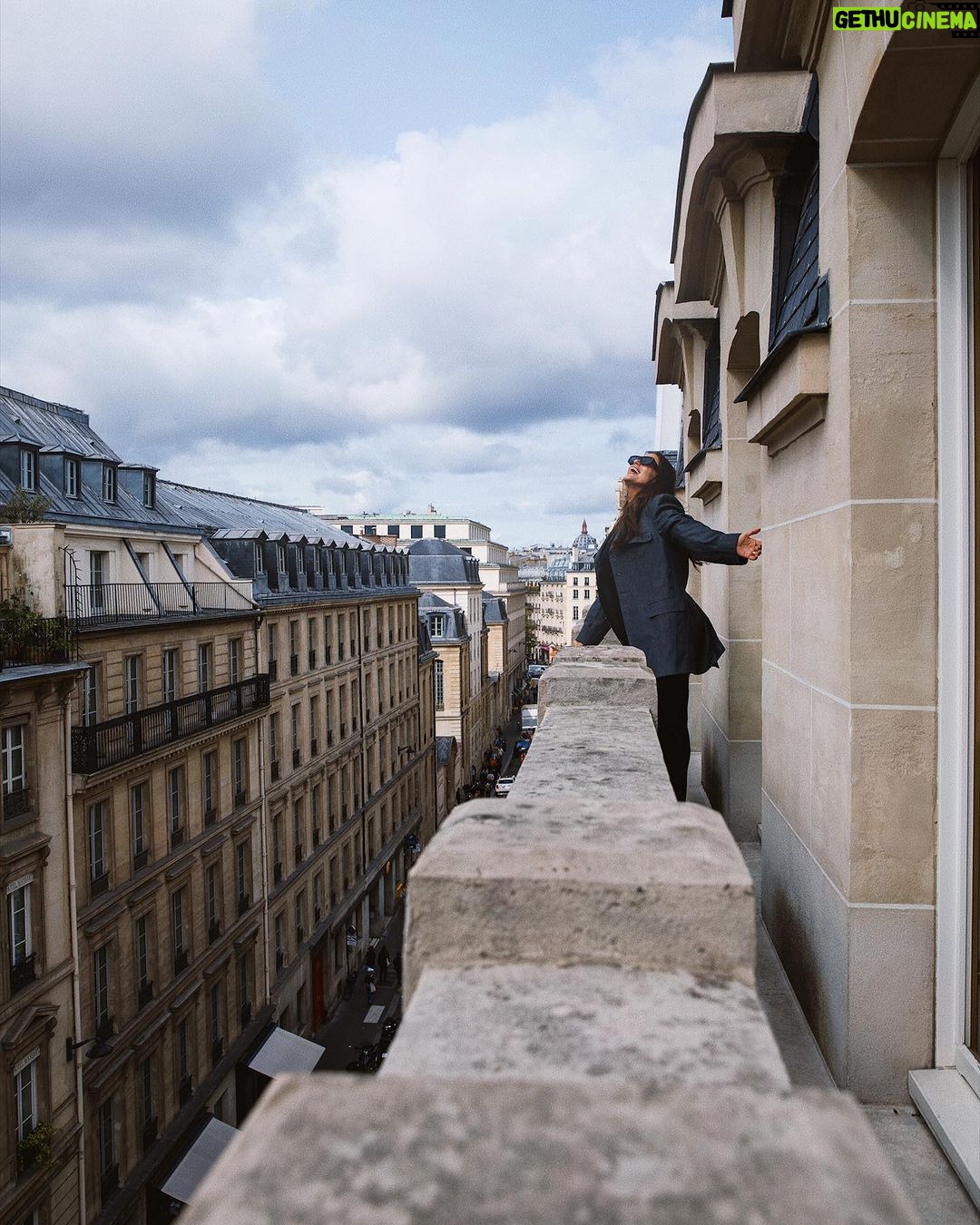 Ashley Graham Instagram - bonjour @parkhyattparis Park Hyatt Paris-Vendome