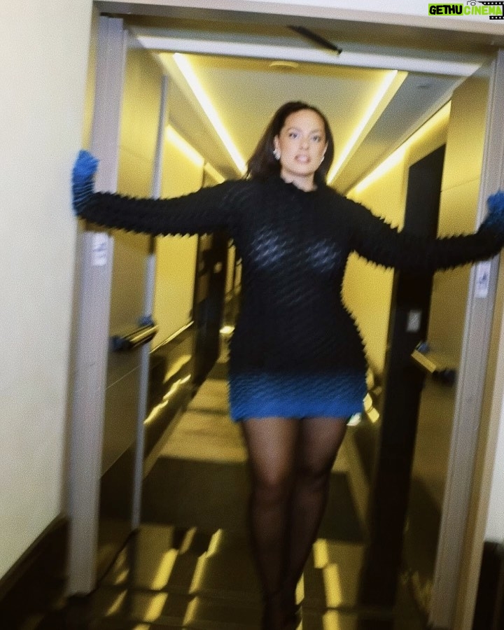 Ashley Graham Instagram - @calzedonia #calzedonia #calzedomania