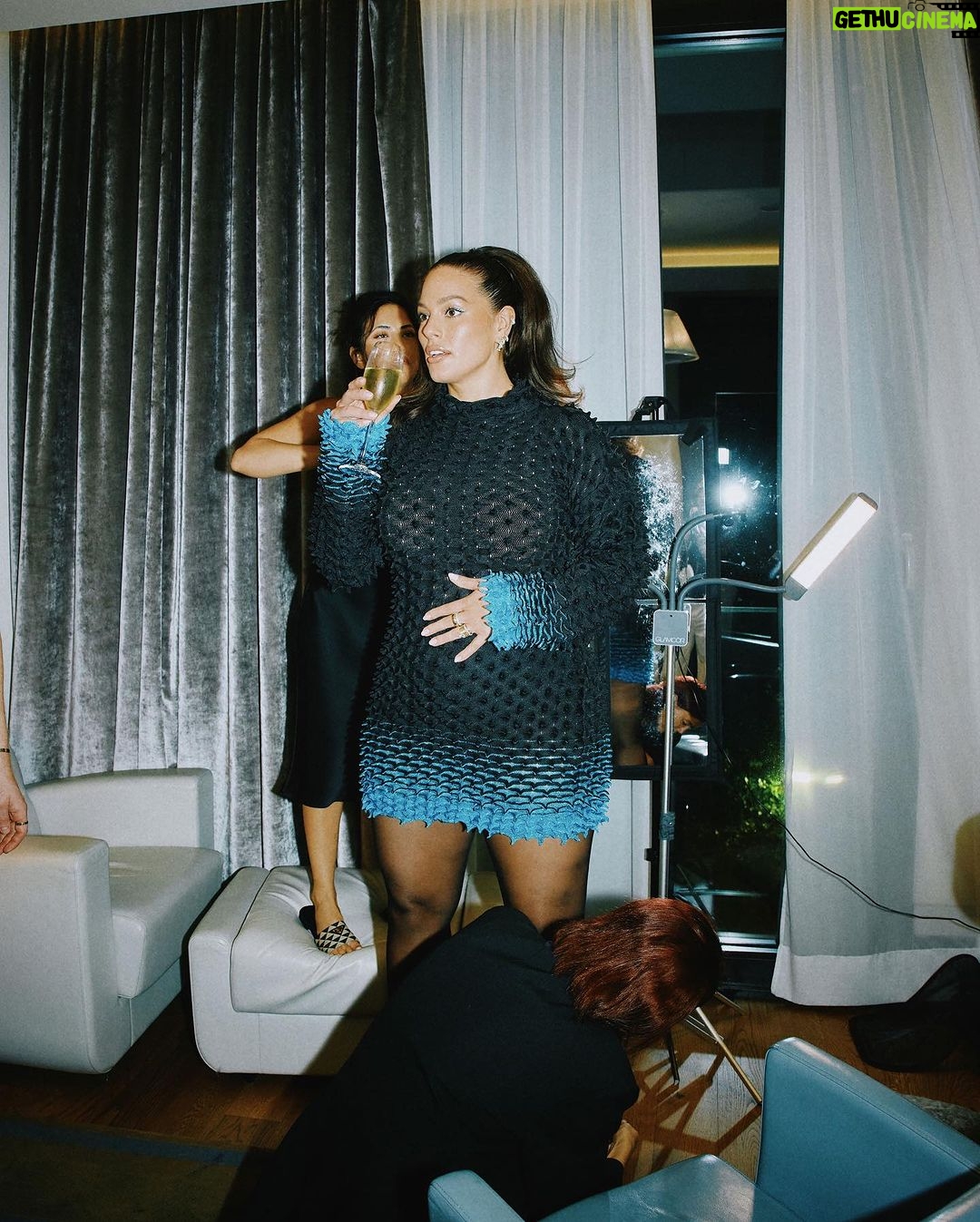 Ashley Graham Instagram - @calzedonia #calzedonia #calzedomania
