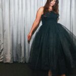 Ashley Graham Instagram – any excuse to overdress 🤌🏽 Savoy Hotel, London