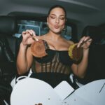 Ashley Graham Instagram – Tux Chic 🤍🖤 @dolcegabbana