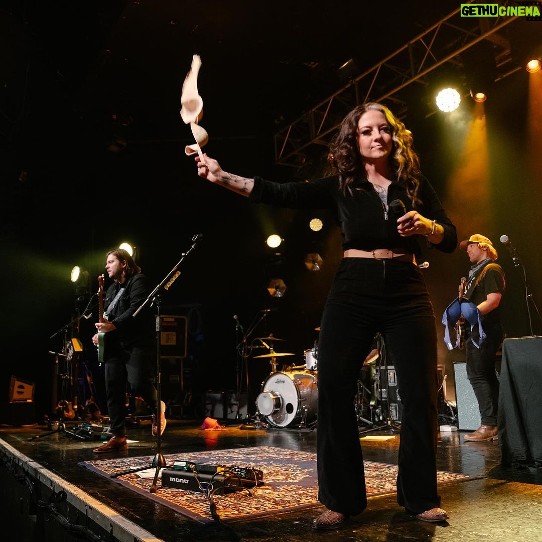 Ashley McBryde Instagram - Bristol, you’ve done it again! What an amazing night. Your energy was off the charts! Thank you for setting the bar so high! O2 Academy Bristol
