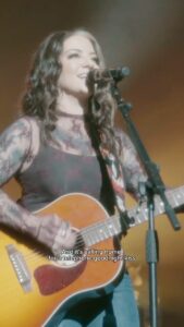 Ashley McBryde Instagram - We’ve been loving every second of the UK tour and it’s going by so fast. Glasgow tonight!! 🏴󠁧󠁢󠁳󠁣󠁴󠁿 #CountryMusic #UKTour #TheDevilIKnowTour London, United Kingdom
