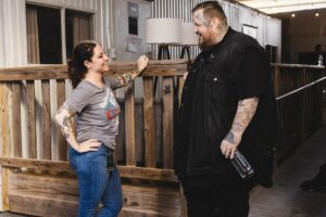 Ashley McBryde Instagram - There is no better hype man than Jelly Roll. He never brings me on stage without reminding me of my accomplishments and sharing that with his fans. Who, by the way, are the finest fans you’ll encounter across any genre. He said I’d feel right at home and that rang true every night. Some family we are born with… some family we get to discover. I’m so glad we found one another.
@jellyroll615

📸: @katiekauss