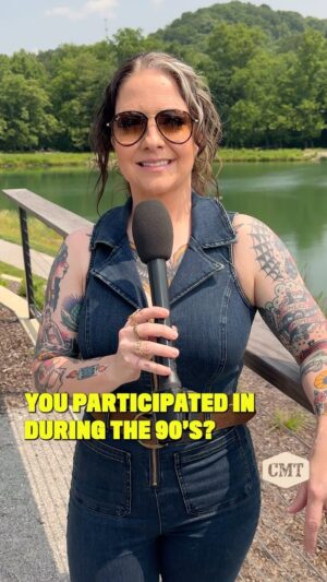 Ashley McBryde Instagram - If “Get On Your Feet” doesn’t get you on your feet there’s a problem 💃 🕺

Tap into @ashleymcbryde’s pure joy as she plays #CMTSummerSessions TOMORROW at 9/8c on CMT!