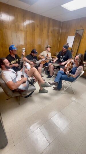 Ashley McBryde Instagram - Proud to share the stage with these guys each night. Each and every one of them is #MadeForThis.
@thatchrisharris 
@cthoop 
@matt_helmkamp 
@wesjdorethy 
@victorquinnhill