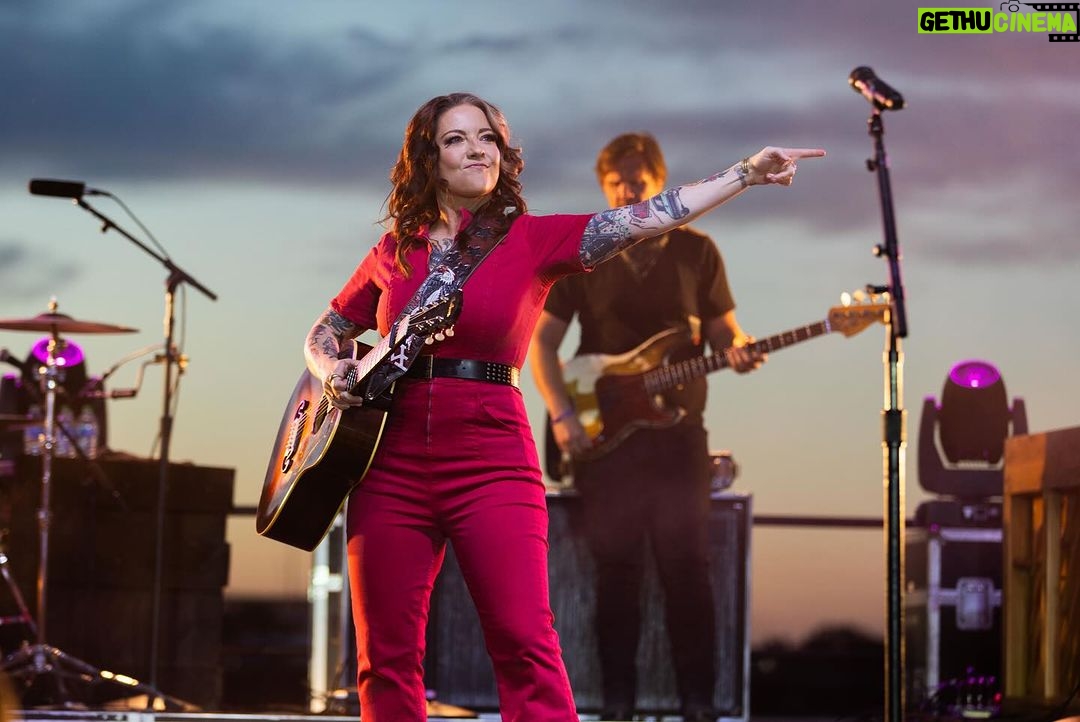 Ashley McBryde Instagram - Gretna Heritage Fest!! Thank you so much for having us and thank you for bringing amazing juju our way. You were incredible! #TheDevilIKnowTour presented by Ariat is rollin’ on and keepin’ the highway hot. Photos by @katiekauss Styled by @blakelyecollier Hair/makeup by @calijeffries @fender @daddarioandco @gretna_fest Gretna, Louisiana