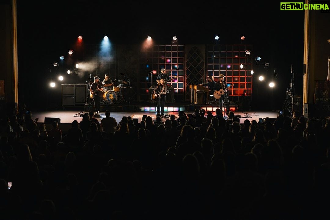 Ashley McBryde Instagram - NIGHT ONE of #TheDevilIKnowTour is in the books! Mobile you absolutely brought it! Thank you a fantastic kick off to the tour! You set the tone!! @mobilesaenger 📸: @katiekauss Saenger Theatre