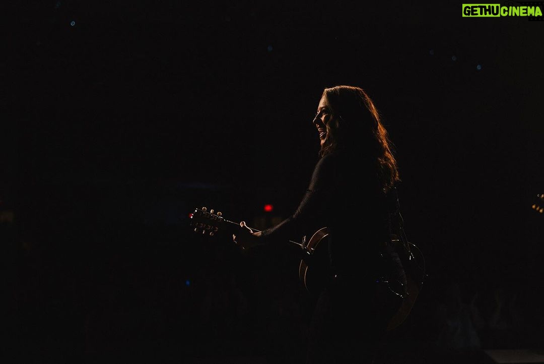 Ashley McBryde Instagram - NIGHT ONE of #TheDevilIKnowTour is in the books! Mobile you absolutely brought it! Thank you a fantastic kick off to the tour! You set the tone!! @mobilesaenger 📸: @katiekauss Saenger Theatre