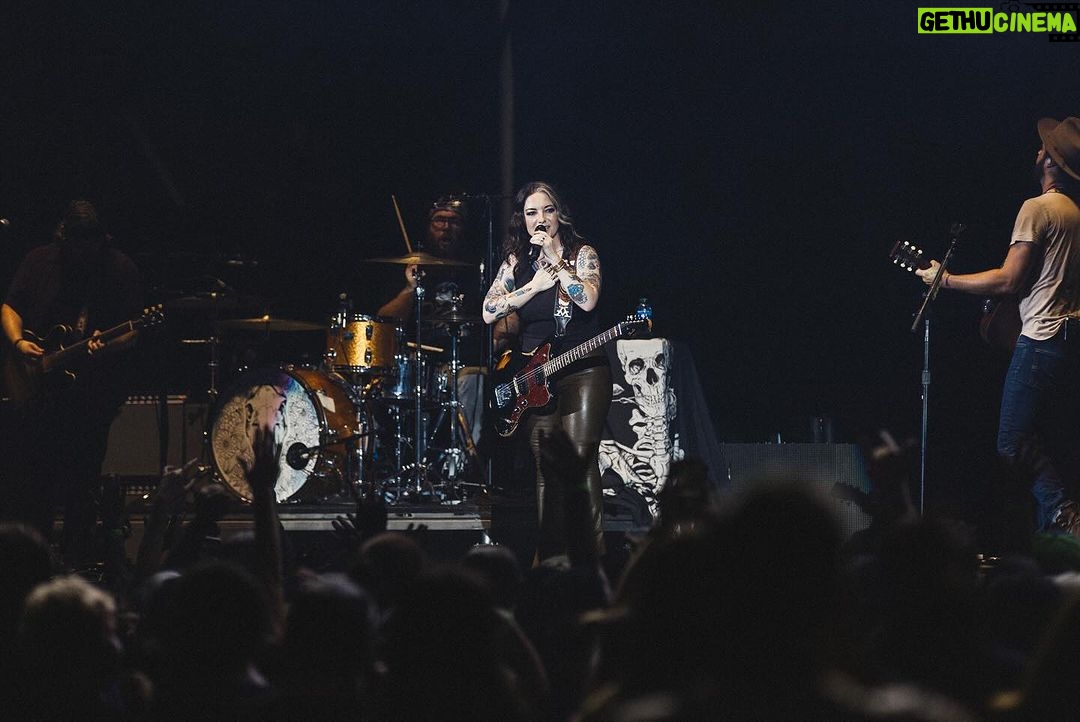 Ashley McBryde - 11.8K Likes - There is no better hype man than Jelly Roll. He never brings me on stage without reminding me of my accomplishments and sharing that with his fans. Who, by the way, are the finest fans you’ll encounter across any genre. He said I’d feel right at home and that rang true every night. Some family we are born with… some family we get to discover. I’m so glad we found one another.
@jellyroll615
📸: @katiekauss