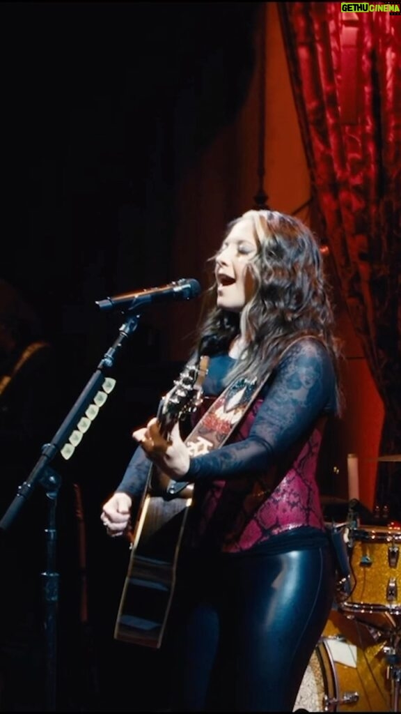 Ashley McBryde Instagram - Light On In The Kitchen (Live) is out now! Check it out 💡 Link in bio/stories. #LightOnInTheKitchen