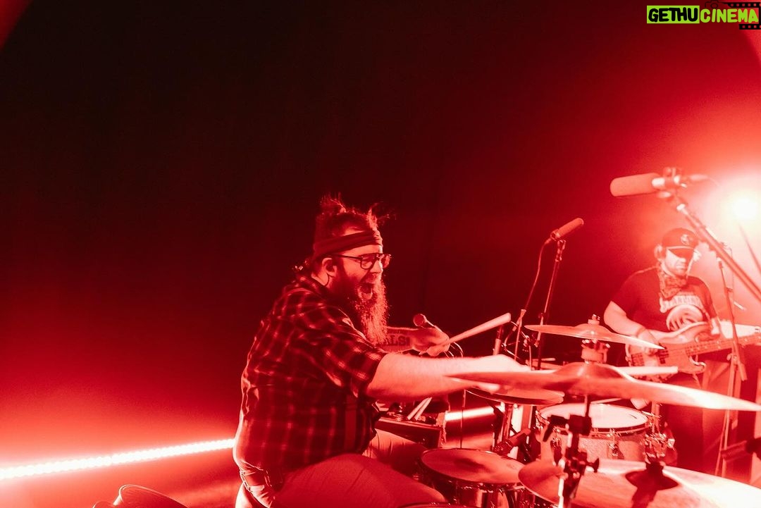 Ashley McBryde Instagram - Belfast !! YOU were the first show to sell out when we announced the tour ! You brought that joy and that love and that energy to Waterfront Hall and then some !! We can’t get back to you fast enough.