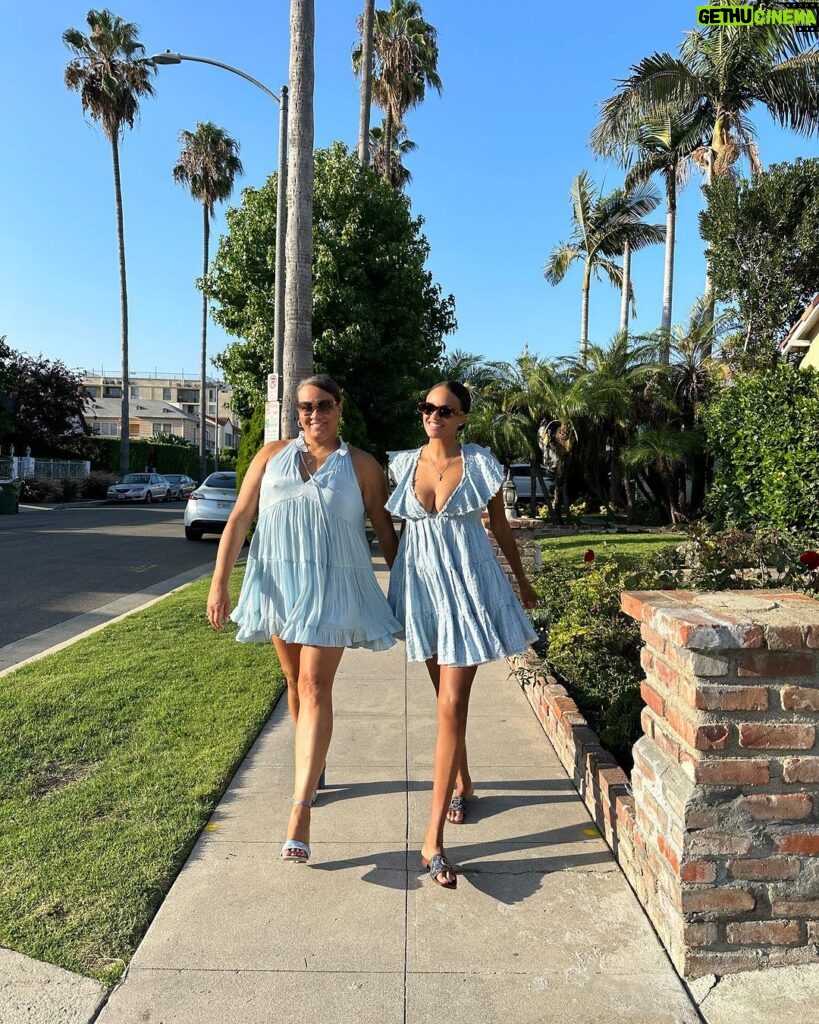 Ashley Nicole Williams Instagram - when they say “she get it from her mama”… 👯‍♀️ Happy Birthday to my most favorite girl in the WORLD!!!! Everything I do in this life is for you & to make you proud!!! I love you to the ends of the earth, with my whole heart!!! ♥️🥤🍦🍒 #blessedwthebest