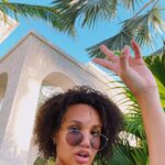 Ashley Nicole Williams Instagram - 🌴+✌🏽!