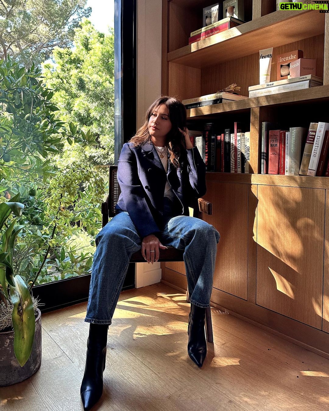 Ashley Tisdale Instagram - 📍 @frenshe hq
