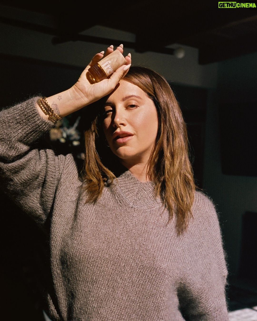Ashley Tisdale Instagram - Starting my day with the @beingfrenshe Soothe & Comfort ritual. I always gravitate towards Cashmere Vanilla when I want to soothe my soul and comfort my mind. While on my own mental health and wellness journey, I discovered that introducing fragrance into my daily rituals had a huge impact on my mood — whether it was to keep me grounded and calm or celebrate my confidence and joy. That's why each Being Frenshe product is consciously formulated with MoodScience™ Scent Technology and is rooted in the emotional power of scent. Each ritual is designed to help boost your mood with something as simple as taking a breath. My hope is that these products will support your own self-care rituals and encourage you to breathe in a moment for you. Thank you for following along on this journey, and I can't wait to share what we have in store next 🤍