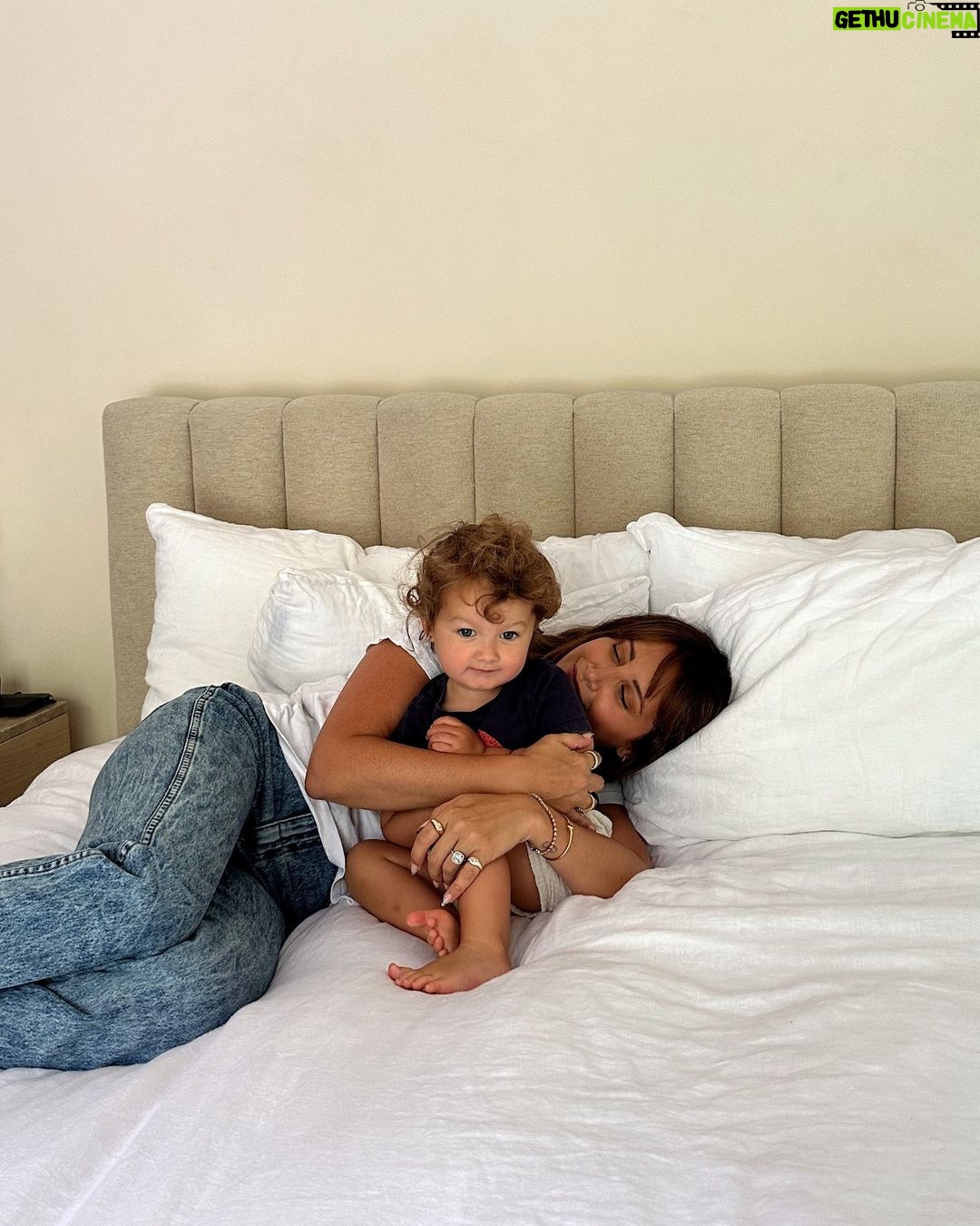 Ashley Tisdale Instagram - good morning from me and my mini ☀️💕