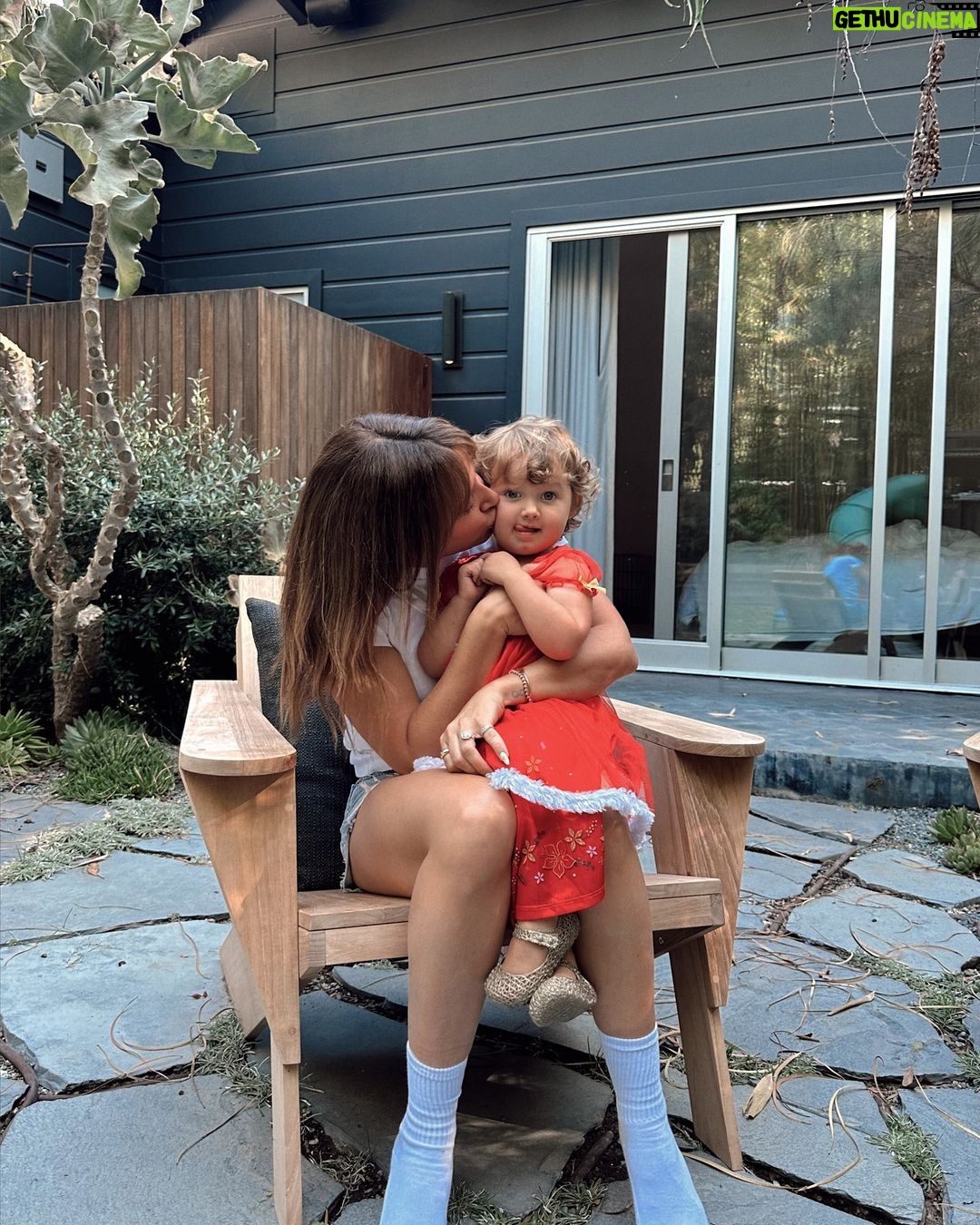Ashley Tisdale Instagram - someone's ready for halloween 🎃