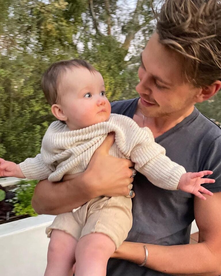 Ashley Tisdale Instagram - Happy birthday buddy @austinbutler!!! I love you so much and so excited to celebrate with you. You are always inspiring me and I’m so grateful that I still have you in my life. My twin forever and always ❤️ thank you for being the best uncle to Juju! Have the best day!!
