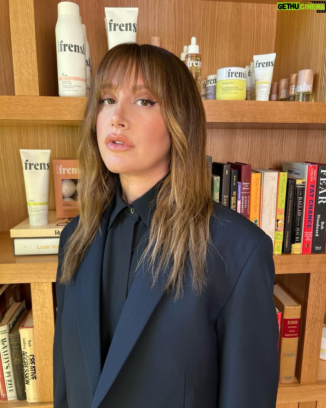 Ashley Tisdale Instagram - Today for @glossyco_pop with @jennakristina and @buddywporter