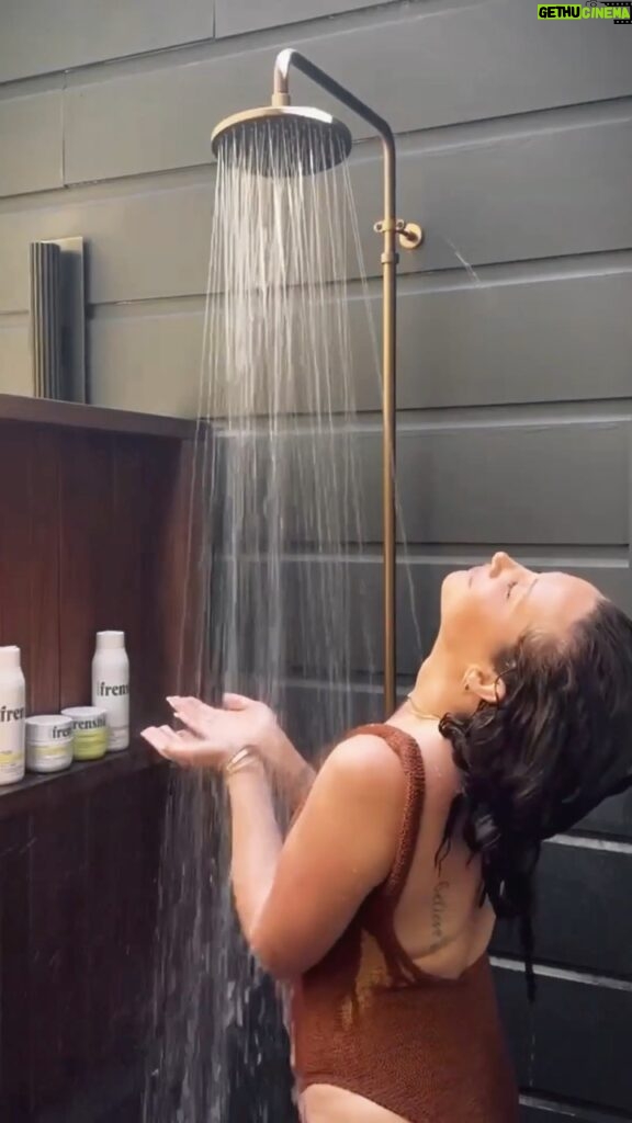 Ashley Tisdale Instagram - The most rejuvenating shower I've ever taken 🚿 🌿 Doing your self-care rituals outside in the sun takes the mood-boost to a whole nother level! @beingfrenshe