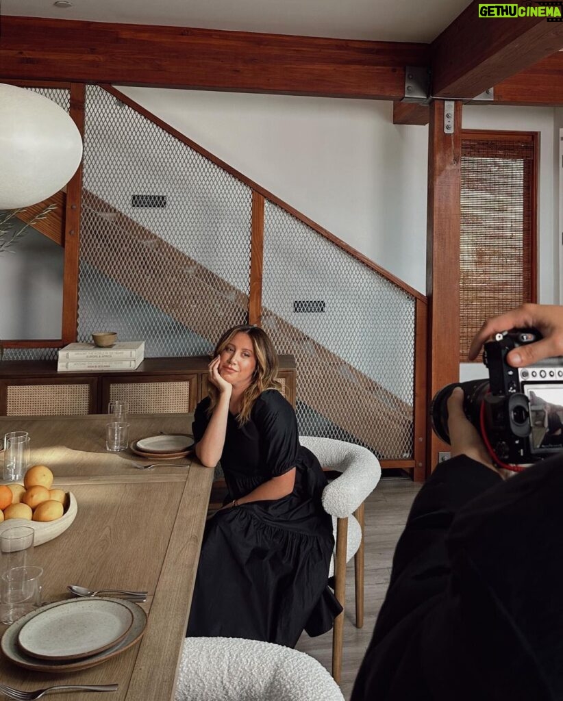 Ashley Tisdale Instagram - Working on something special with @homethreads and @frensheinteriors. Can’t wait to finally share it with you all this week! 👀