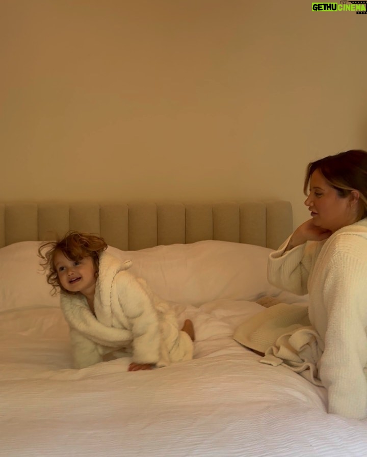 Ashley Tisdale Instagram - It’s Juju’s world, and we’re all just living in it 🪐