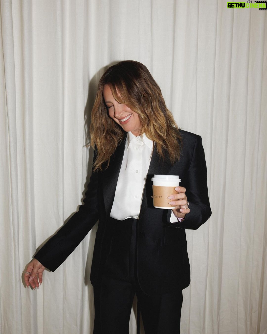 Ashley Tisdale Instagram - ‘Cause if I was a man, then I’d be the man 🎶 Such a great night celebrating so many amazing women @elleusa Women in Hollywood