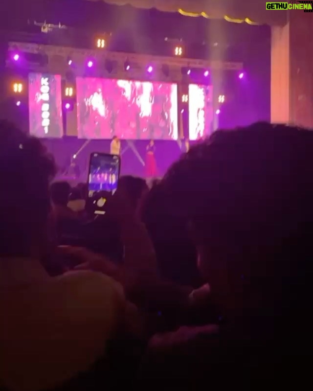 Ashnaa Sasikaran Instagram - ✨KOG 2021✨- super blessed to perform alongside @mj.melodies for Kings of Gaana🙏🏽 all the acts were crazyyy, was amazing to watch live 🤝 loved being on stage after so long, thank you for all the love!!🥰