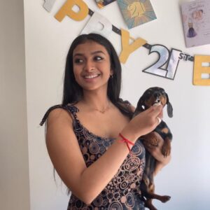 Ashnaa Sasikaran Instagram - Feeding cake to my babies on my 21st bday😌😂 thank you all for your lovely birthday wishes yesterday, feel super blessed and loved!!🥺🥺 genuinelyyyyy forever grateful for the constant love and support, and hope my adorable pups bless your feed today😅 (haven’t posted something other than music for a long while😂) xx

And thank you Amma for stitching me my beautiful dress🥺 @vani.sasikaran xx 

📸: @veenaa_s 😘

Also cream cake >>> any other type of cake, am I right or am I right ?!?!