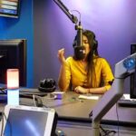 Ashnaa Sasikaran Instagram - Thank you @ashantiomkar for having me on the @bbcasiannetwork ❤️❤️ please tune in if you can from 2-4pm this Sunday on the BBC Asian Network to listen to my interview 😬😊xx (link in bio) #milapfest #samyo #sabrang #bbcasiannetwork #carnaticmusic #ashantiomkar BBC Studios, Elstree, England
