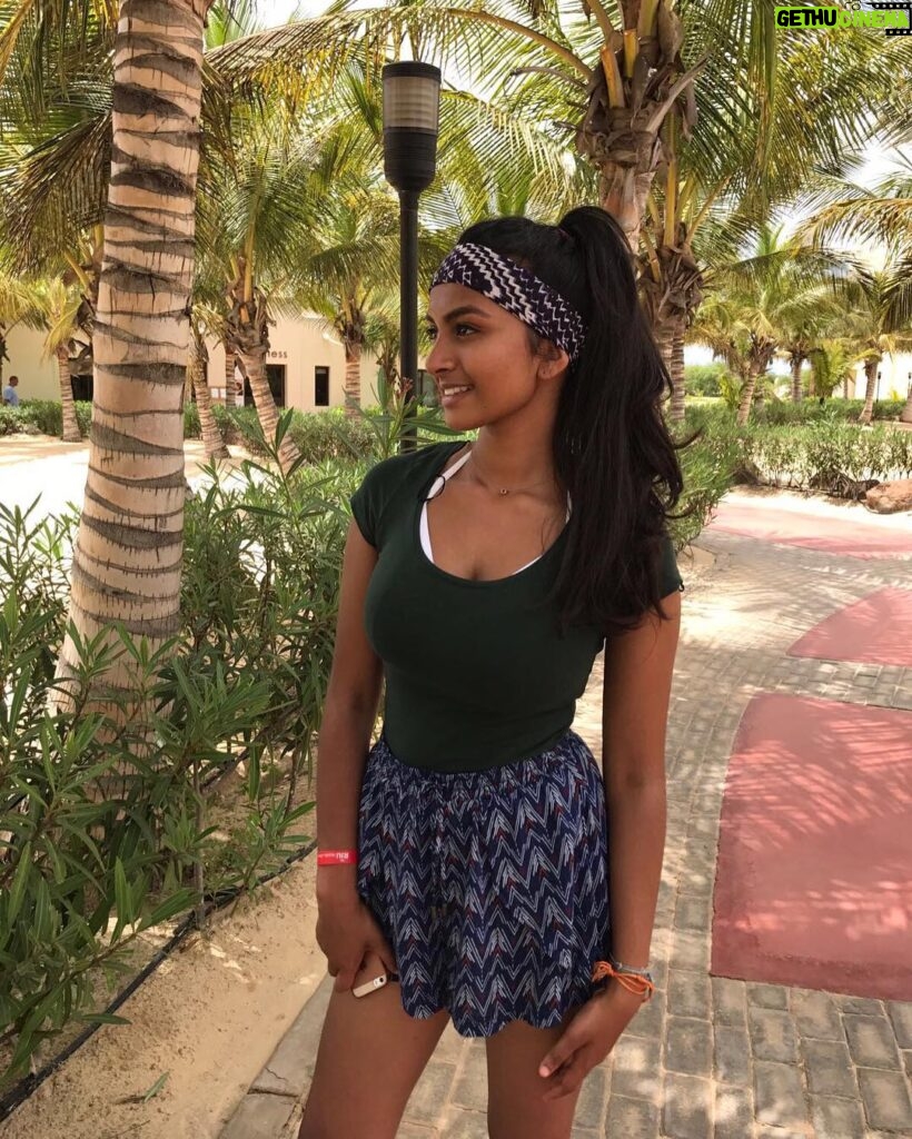 Ashnaa Sasikaran Instagram - Beach babayyyy🌴🌴🌴 Boa Vista, Cape Verde