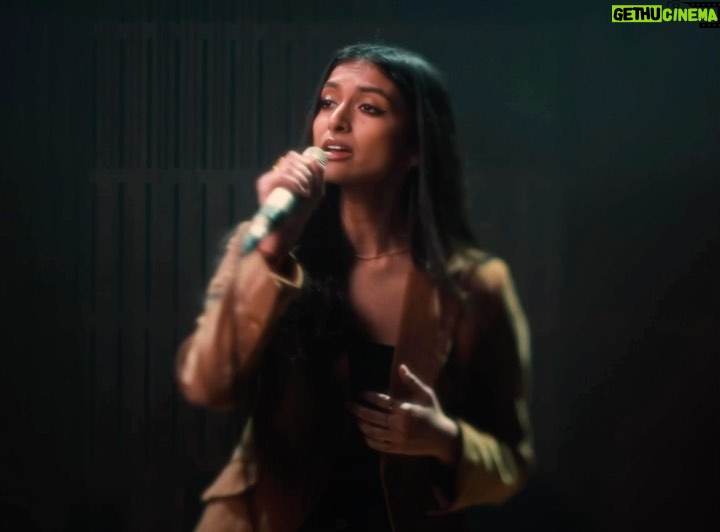 Ashnaa Sasikaran Instagram - We’re really happy to announce the release of our BRAND NEW single Aapki Khushi! This comes fresh after a very successful run of our opera Orpheus, where this piece first featured. The release is available to watch, stream, and download at all the usual outlets (link in bio). Hope you enjoy it and please let us know what you think in the comments below!! @realworldrec @operanorth @ashnaa_ns @jasdeepdegun #newsingle #newrelease #aapkikhushi #orpheus #operanorth #realworldrecords #jasdeepsinghdegun #ashnaa