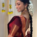 Ashnaa Sasikaran Instagram - Jolikum 2023 Bridal Collection ✨ Saree @jolikum.collections Blouse & Aari Design @jolikum.collections Jewellery @jolikum.collections HMUA @suganthy.makeupartistry videography @mangalyam_cinematics Model @ashnaa_ns Decor @dreamy.eventsandstyling Flowers @rithika_flowers