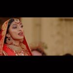 Ashnaa Sasikaran Instagram - “Aapki Khushi” - composed by @jasdeepdegun ✨Now out on Operavision and YouTube!! Check my website (in bio) for tickets or the YouTube link ❤️🙏🏽 Director: Anna Himali Howard Set and Costume Designer: @leslietravers Lighting Designer: Jackie Shemesh Music: Claudio Monteverdi and Jasdeep Singh Degun Choreographer: Urja Desai Thakore Sound Designer: Camilo Tirado Associate Director: Simone Ibbett-Brown