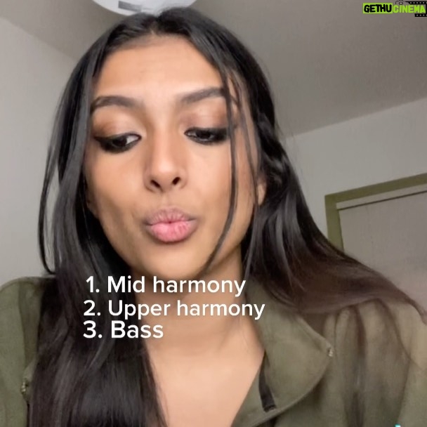 Ashnaa Sasikaran Instagram - Watch til the enddd, I know the dissonance kinda hurts but trust the process😅😬Smoking Out The Window - @anderson._paak @brunomars - inspired by @staceyryanmusic :) lemme know what you think!❤️ #andersonpaak #smokingoutthewindow #loop #layers #brunomars #silksonic