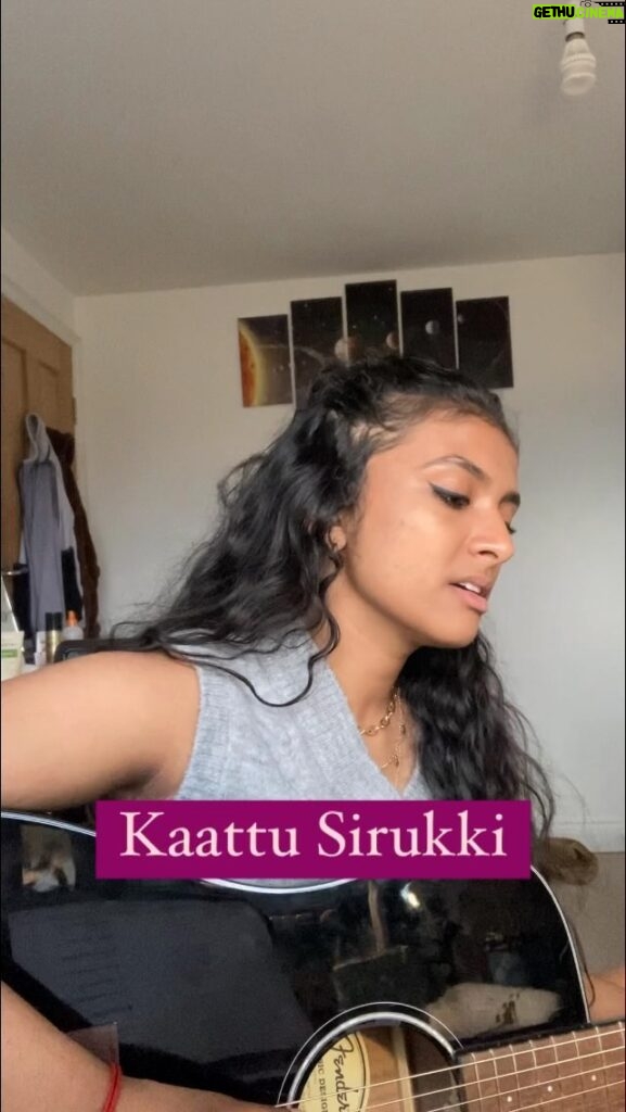 Ashnaa Sasikaran Instagram - Kaattu Sirukki - by @arrahman @shankar.mahadevan @anuradhasriramofficial . Suggested by @_sinthudances a while back, and finally gave it a try😅 Another acoustic live one, let me know what you think! 💜 #tamil #tamilcover #raavanan #arrahman #shankarmahadevan #tamilcover #tamilsong #tamilsinger #ashnaa #ashnaasasikaran #acousticguitar #acousticlive #attempt #trending #tamilcinema #tamilmovie #singersofinstagram
