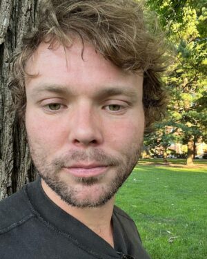 Ashton Irwin Instagram - The dawgs are out here in Boston baby!!! See you tonight at Fenway (MGM Music hall) 😉⚡️❤️ so excited to play 2 massive sold out nights here 🙏