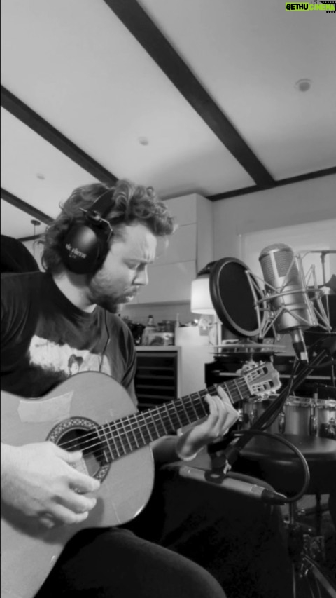 Ashton Irwin Instagram - Monday bird songs