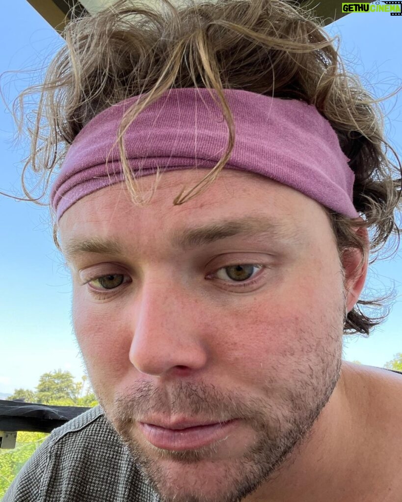 Ashton Irwin Instagram - beholding an awesome period of growth in many areas of life these days. so excited to see my 5SOS people out on the road with the band& for you to witness our latest dream creation! these are preparation hours for me. Get fit, get sharp, get fast, get discipline,to thrive, survive, and get closer to the divine! ✌🏻 Los Angeles, California