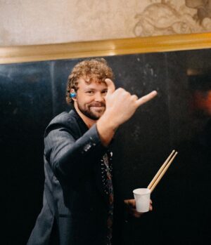 Ashton Irwin Instagram - We have a #1 album in Australia 🇦🇺 god, it still feels like I’m just that kid out in south Windsor, NSW, practicing in the garage. I am so blessed to live this life & thank you so much for listening and loving @5sos