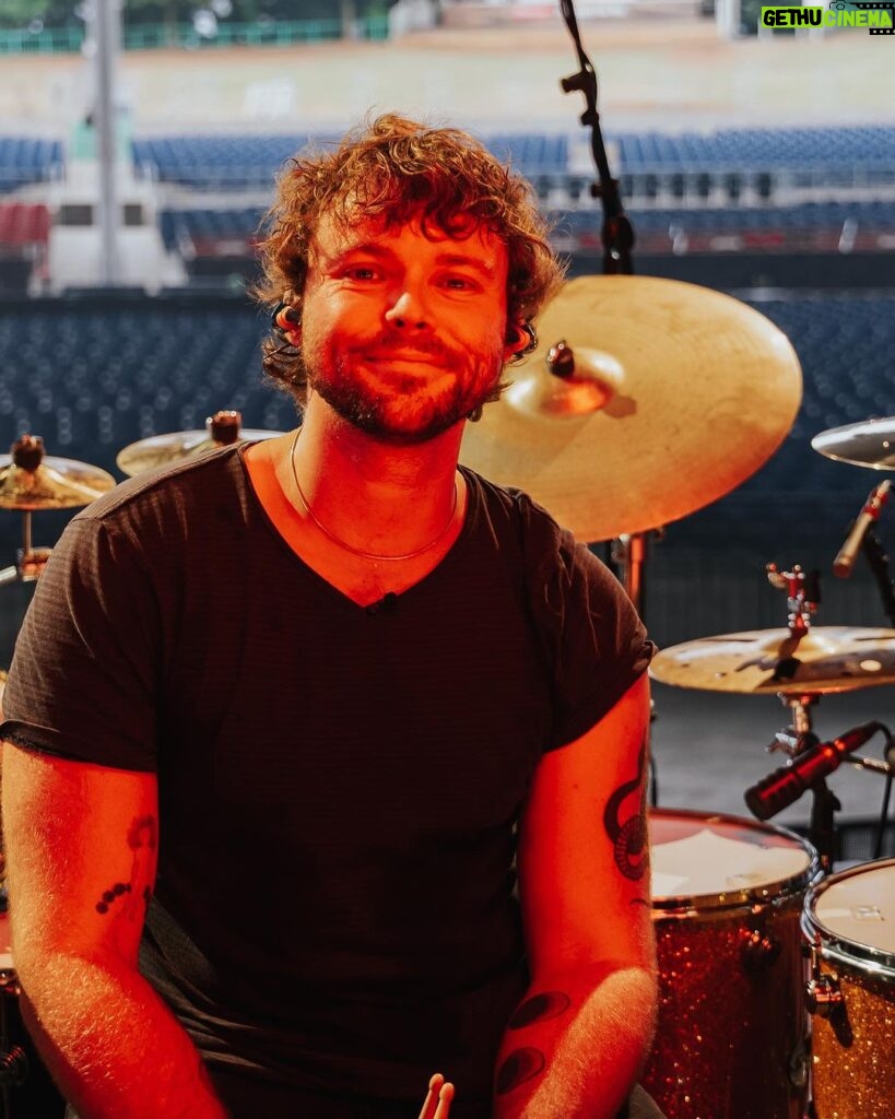 Ashton Irwin Instagram - Awesome news, I’m up for @drumeoofficial “best pop drummer” this year! (Although I do be rockin) And it’s a voters poll so you can click on the link in my story to vote for me if you have a moment. The other thing to mention is, by no means is there a “best” in music, and there are so many exceptional & admirable drummers out in the world today. I’m grateful for this community of people, and for you! 🍻 ❤