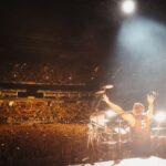 Ashton Irwin Instagram - What I’ve learnt. Literally, never give up. Thank you to all the fans of @5sos for an experience like no other ❤️ @ryanfleming The 02 arena, London
