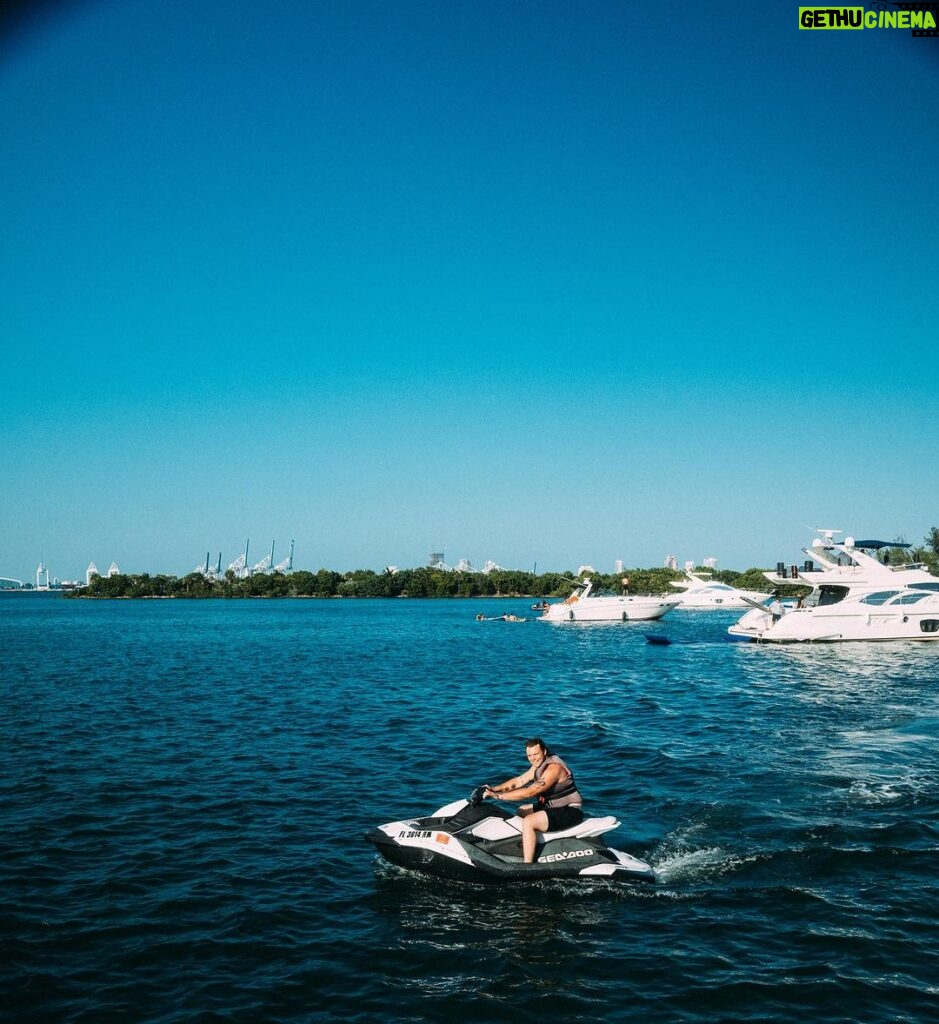 Ashton Irwin Instagram - first timer 📸 @ryanfleming Miami Beach, Florida