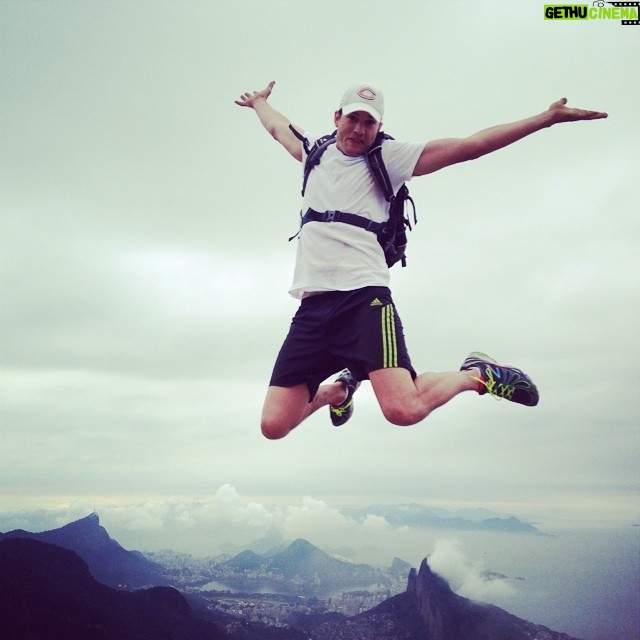 Ashton Kutcher Instagram - Breakfast @ pedra de gavea @lucianohuck