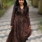 Aswathi Menon Instagram - "In all things of nature there is something of the marvelous" Aristotle In an elegant Ajrakh Angarakha by "The Indian Ethnic" from @kalamkaari Pic @vikkass69 #kalamkaaricochin #handblockprinted #ajrakhseries #ajrakhmaxi #angrakha #angrakhastyle #ajrakhangrakha #indianethniccollection #thisseasonsbest #lifeofanartist #aswathimenon #throwback